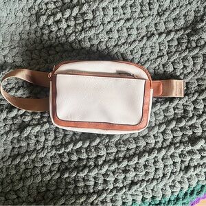 Stylish Cream and Tan Women's Bag